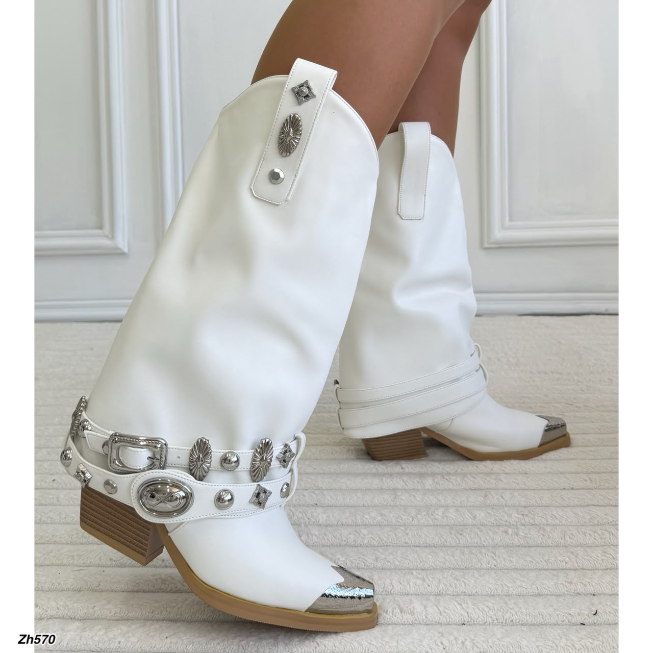 Bota texana blanco doblez detalles correa plateado tacon 8cm HX3365-C1791